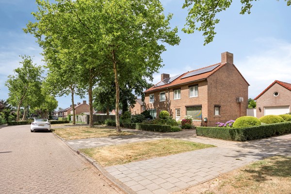 Medium property photo - Sint Barbaraweg 72, 6024 AV Budel-Dorplein